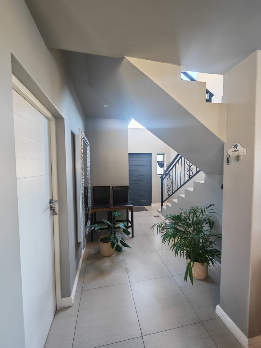 3 Bedroom Property for Sale in Myburgh Park Western Cape